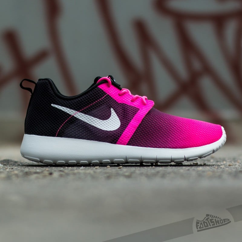 Roshes 2024 nike girls