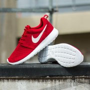 Roshe one gym red hot sale