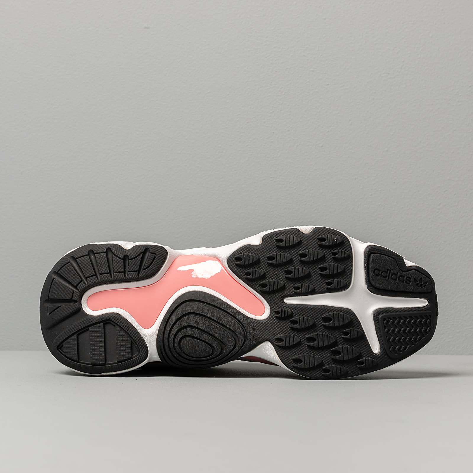 Women's shoes adidas Magmur Runner W Ftw White/ Grey One/ Glow Pink