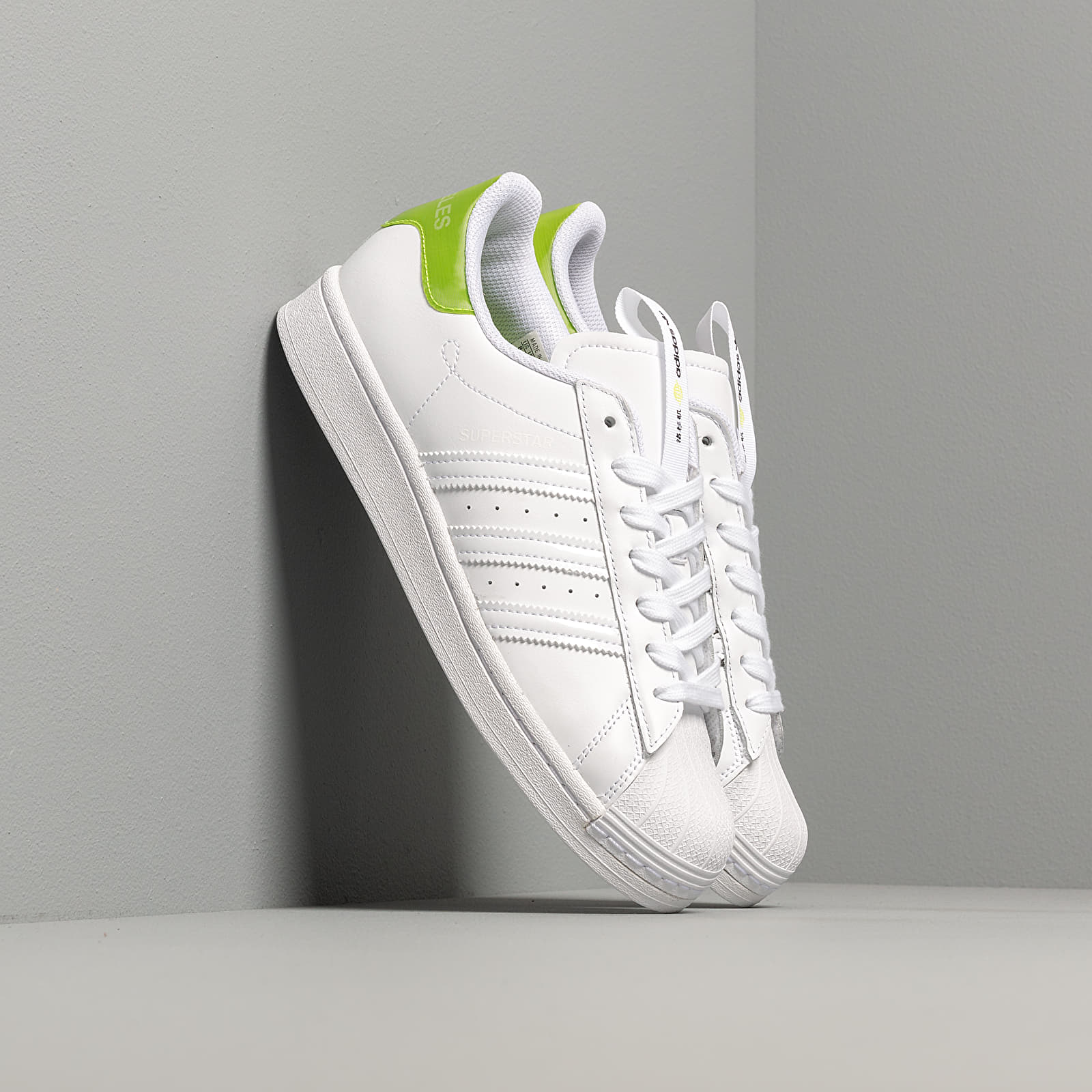 Les adidas superstar cheap