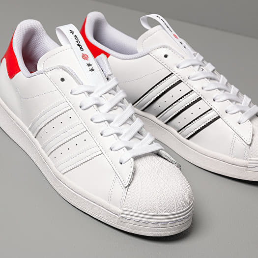 adidas Superstar