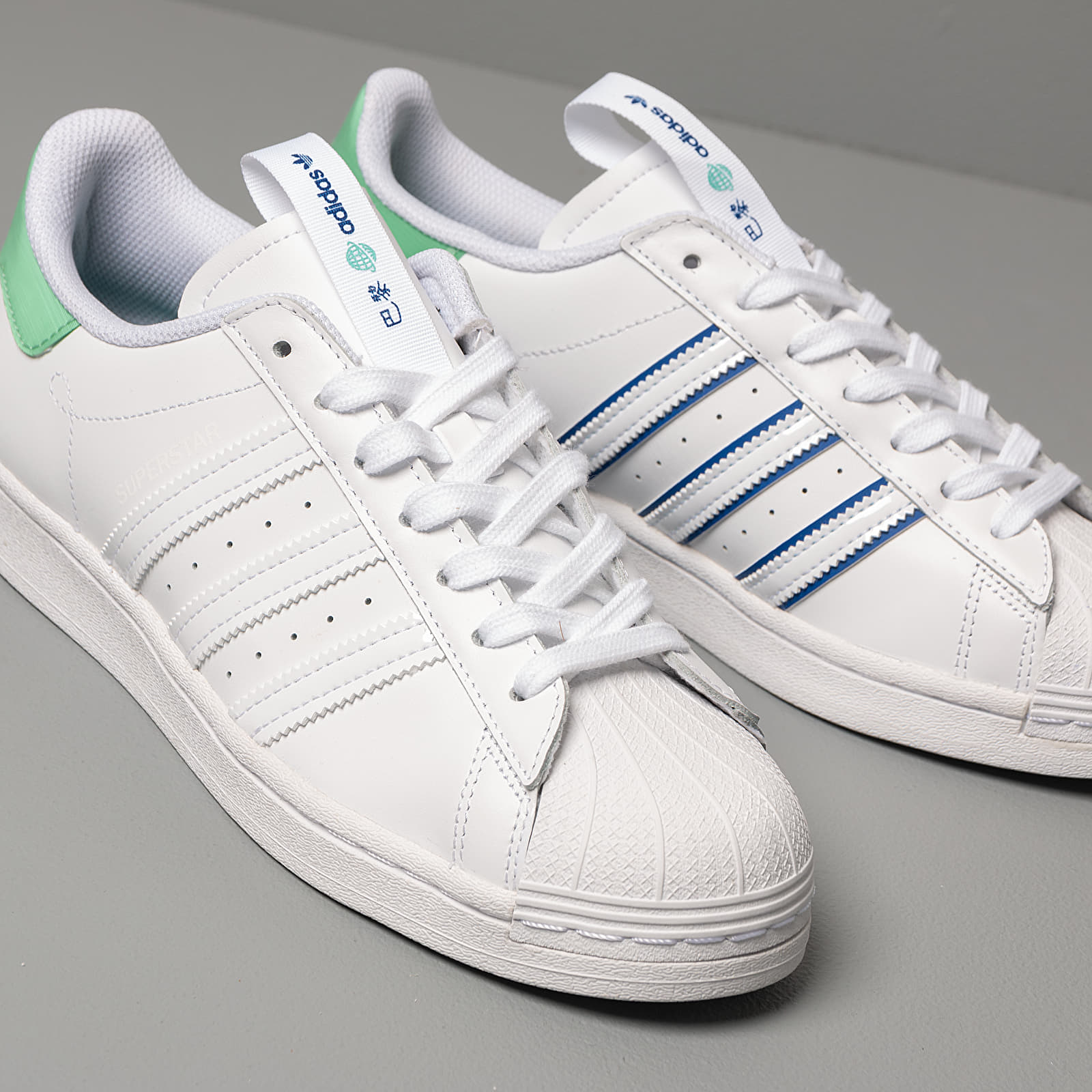 Adidas superstar ganz hotsell weiß