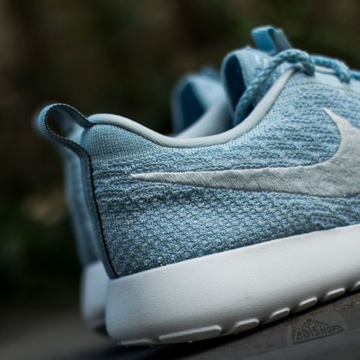 Nike WMNS Rosherun Flyknit Light Armory Blue Pure Platinum White