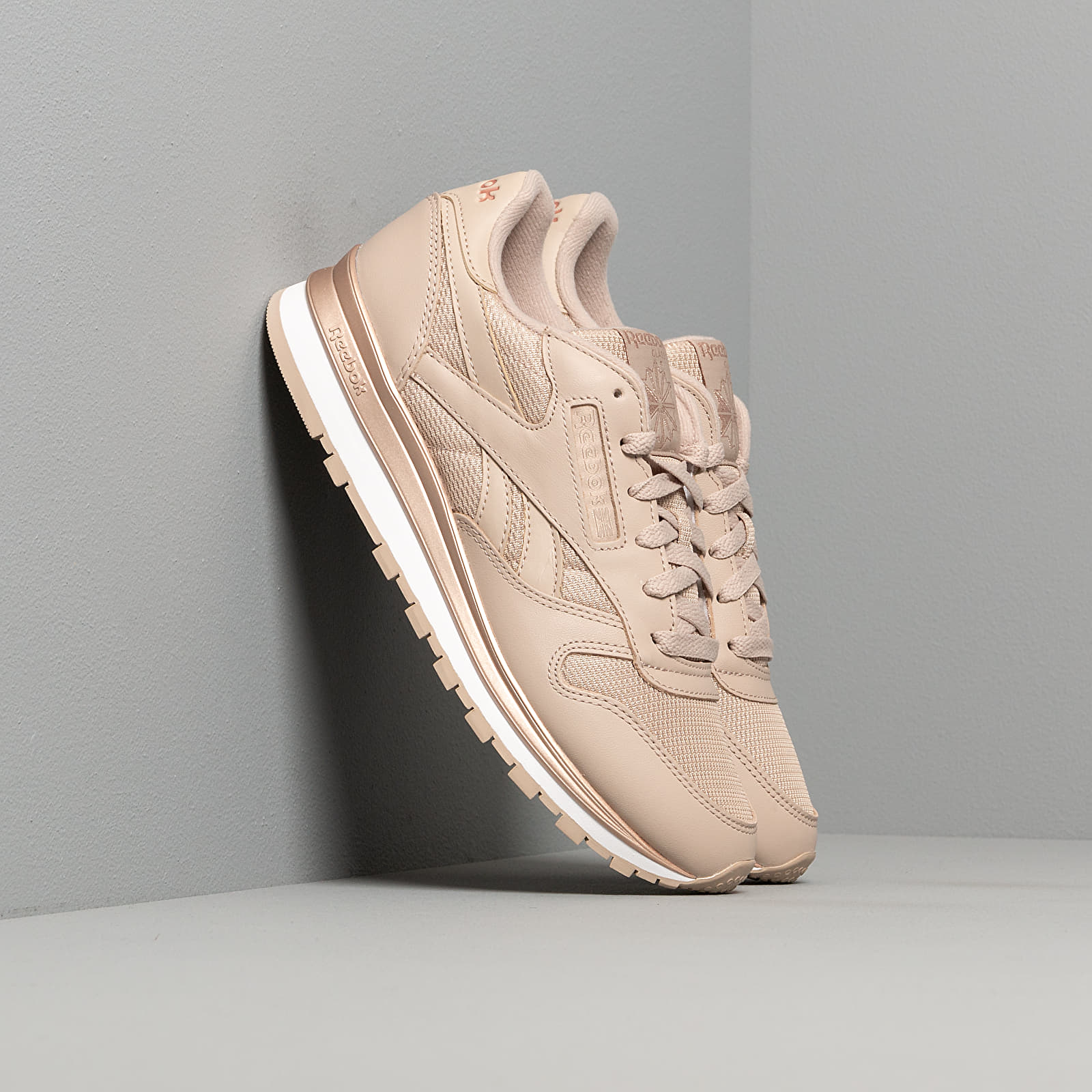 Chaussures et baskets femme Reebok Classic Leather Modern Beige/ Rose Gold/ White