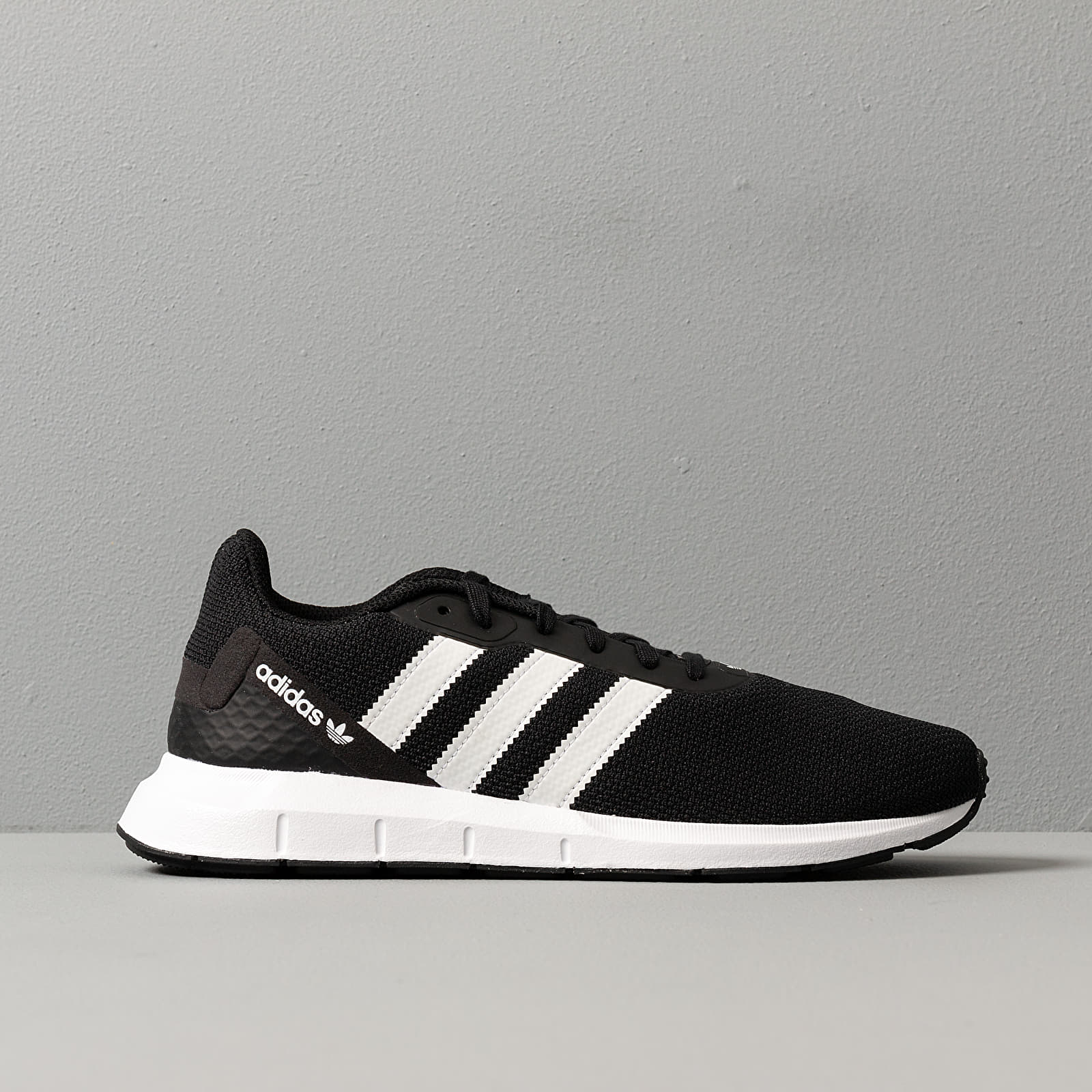 Adidas swift run black and white discount