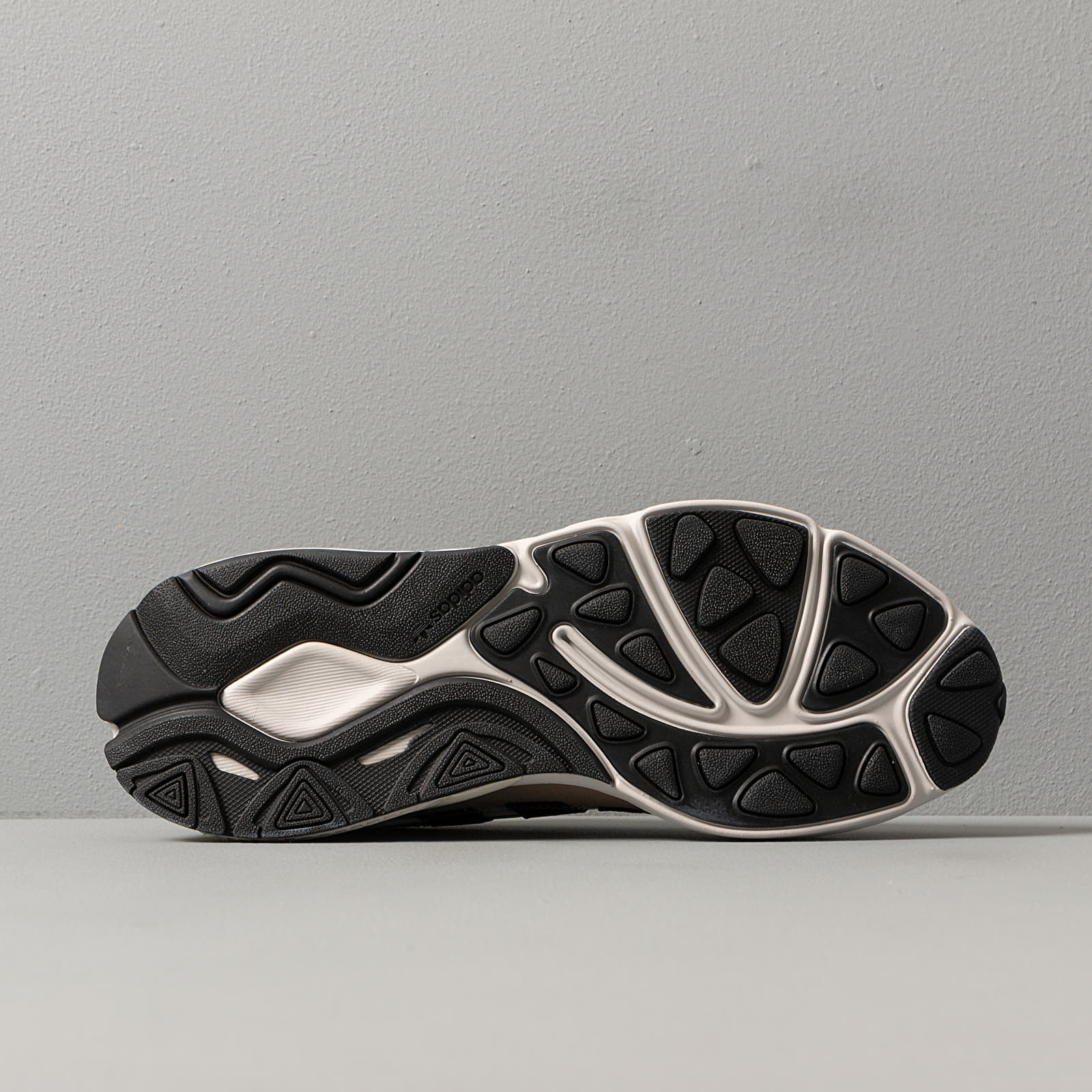 Scarpe uomo adidas LXCON Orb Grey/ Core Black/ Charcoal Pearl