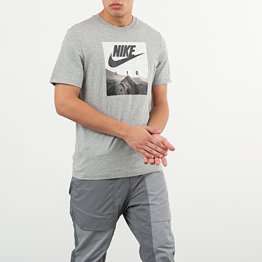 Dark grey clearance nike t shirt