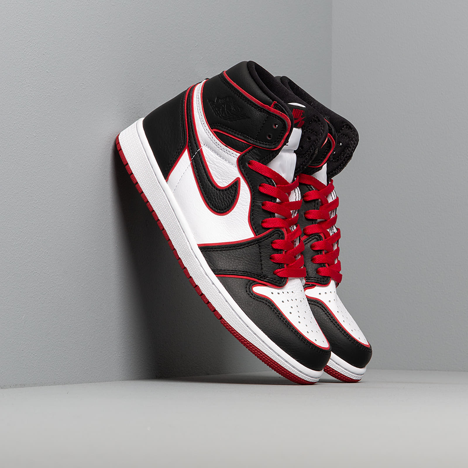 Men's shoes Air Jordan 1 Retro High Og Black/ Gym Red-White