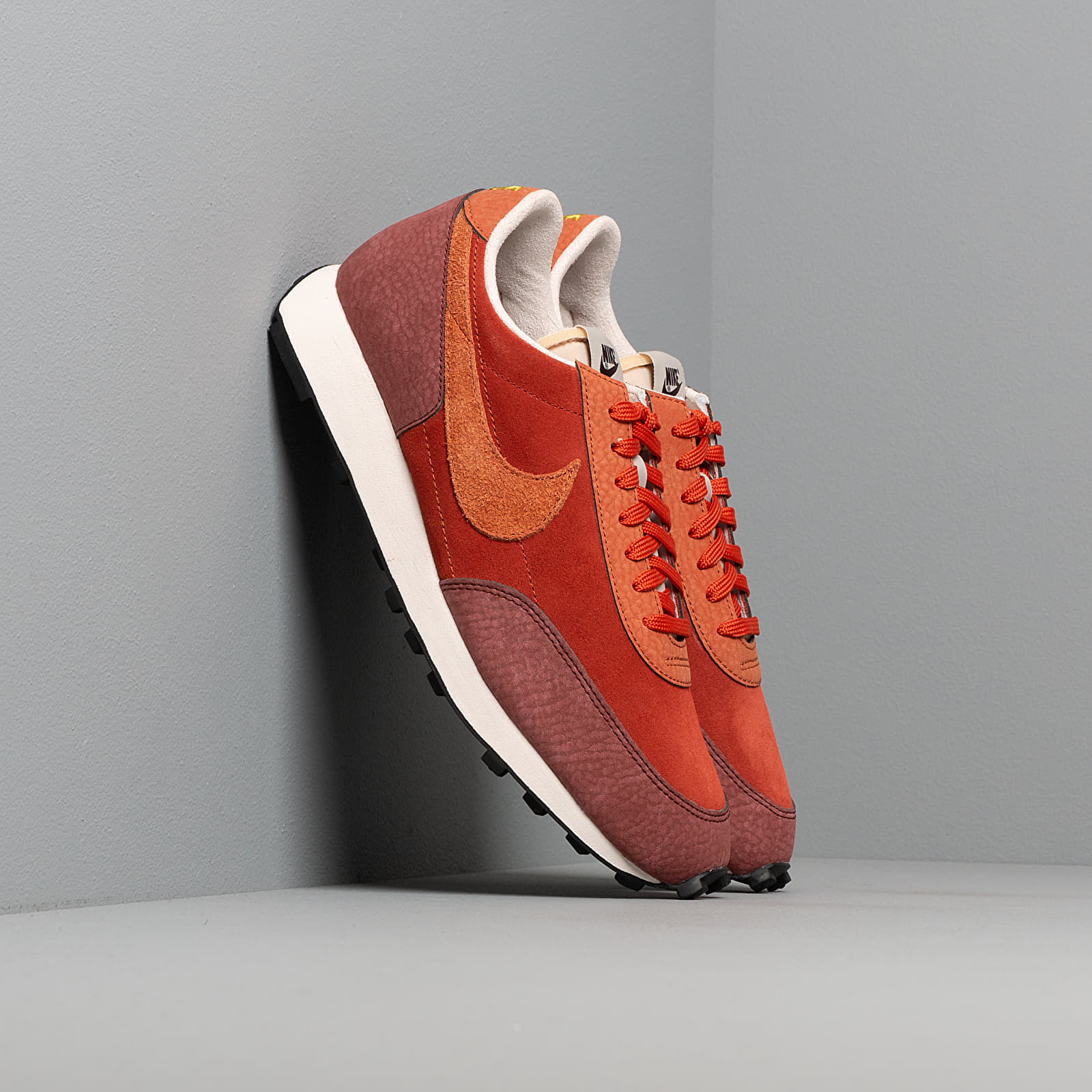 Férfi cipők Nike Daybreak Rugged Orange/ Desert Orange-Pueblo Brown