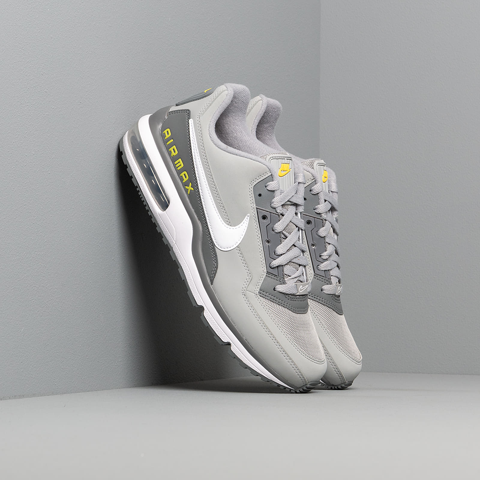 Nike air max ltd 3 grey top
