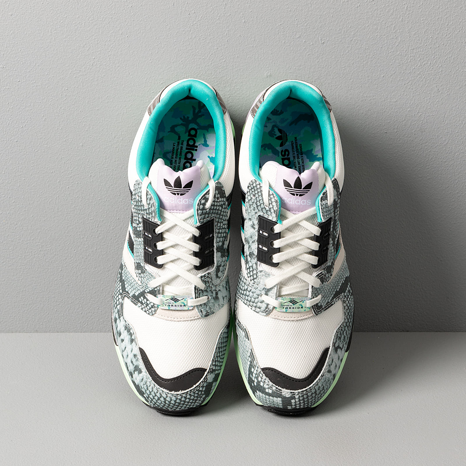 Men s shoes adidas ZX 8000 White Tint S18 Core Black Hi Res Aqua