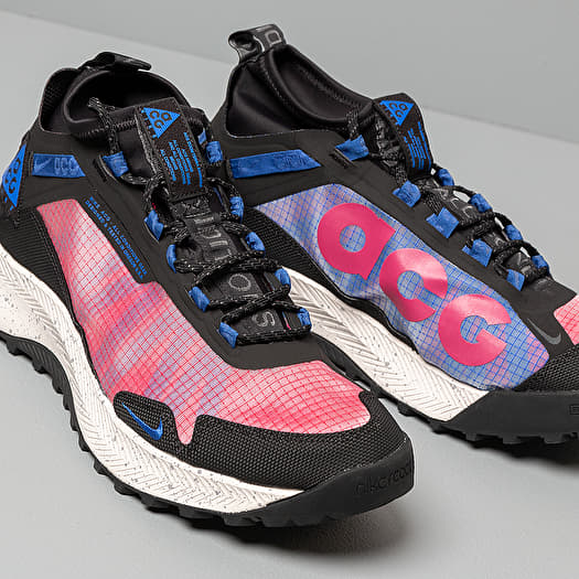 Black and pink nike acg boots online