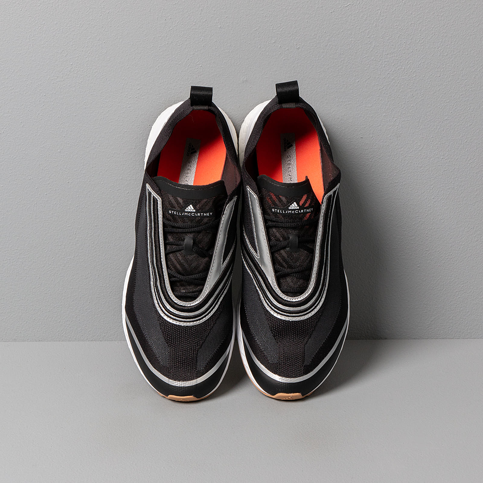 Moški čevlji adidas x Stella McCartney Boston Black/ / Silver Metalic/ Carboard