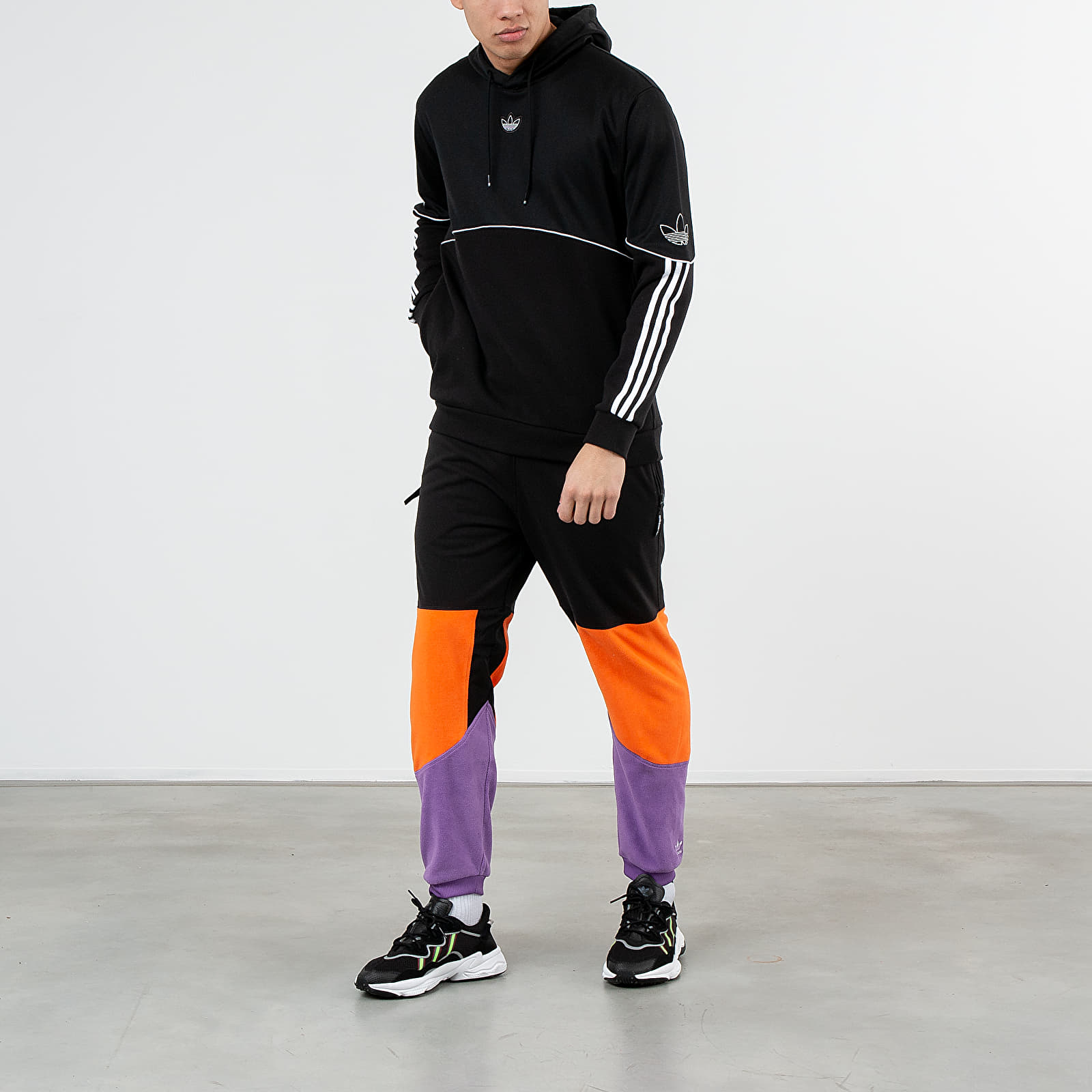 Adidas black fleece pants deals