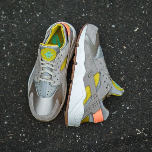 Women s shoes Nike Wmns Air Huarache Run Premium Metallic Silver