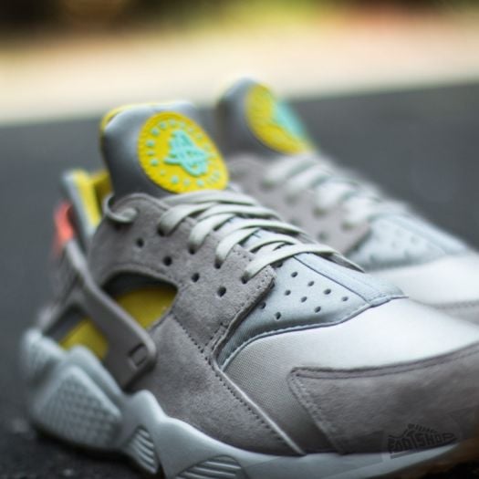 Nike huarache green glow sale