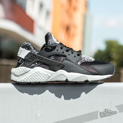 Wmns huarache sale run
