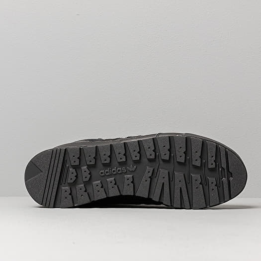 Adidas baara boot black top