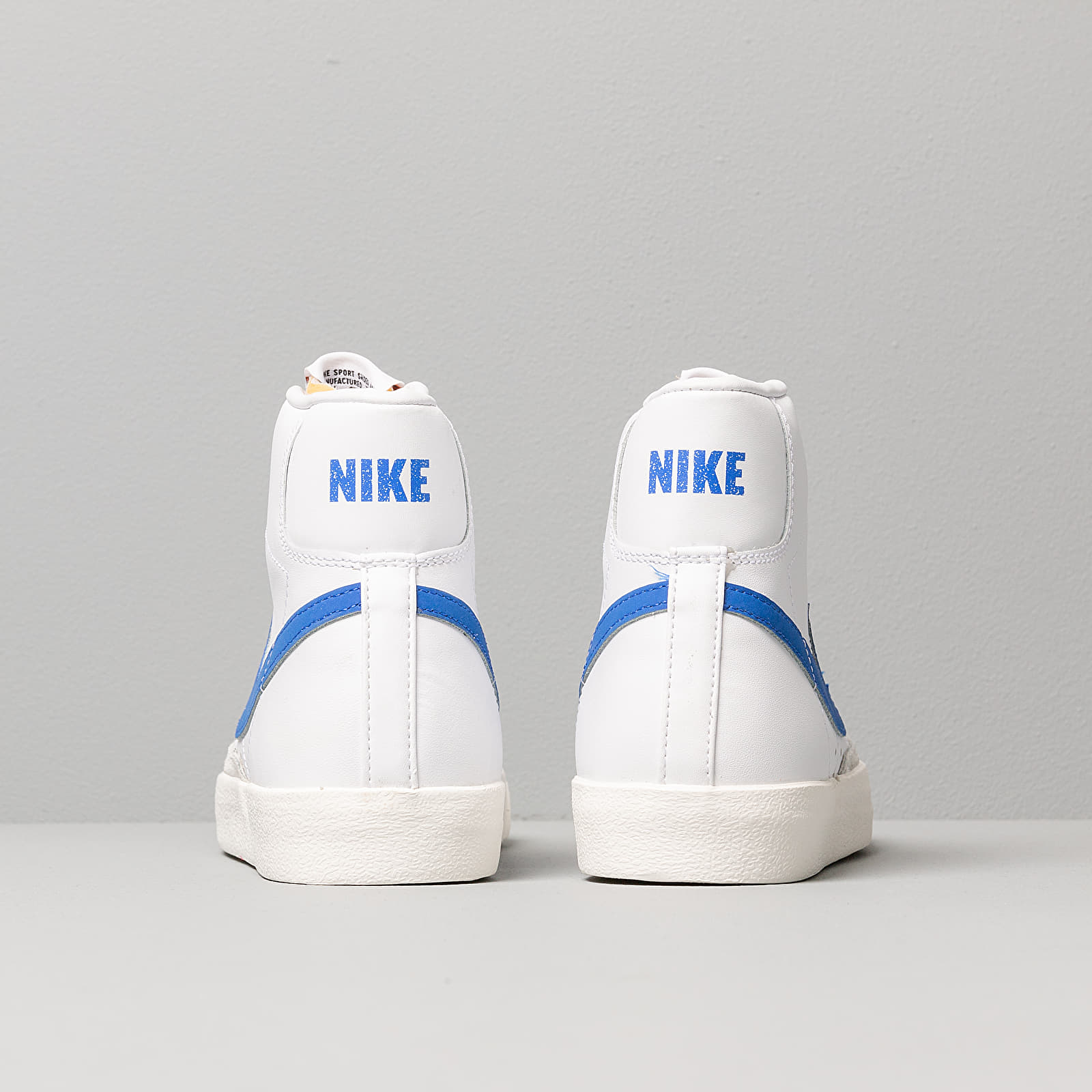 Men s shoes Nike Blazer Mid 77 Vintage White Racer Blue Sail Footshop