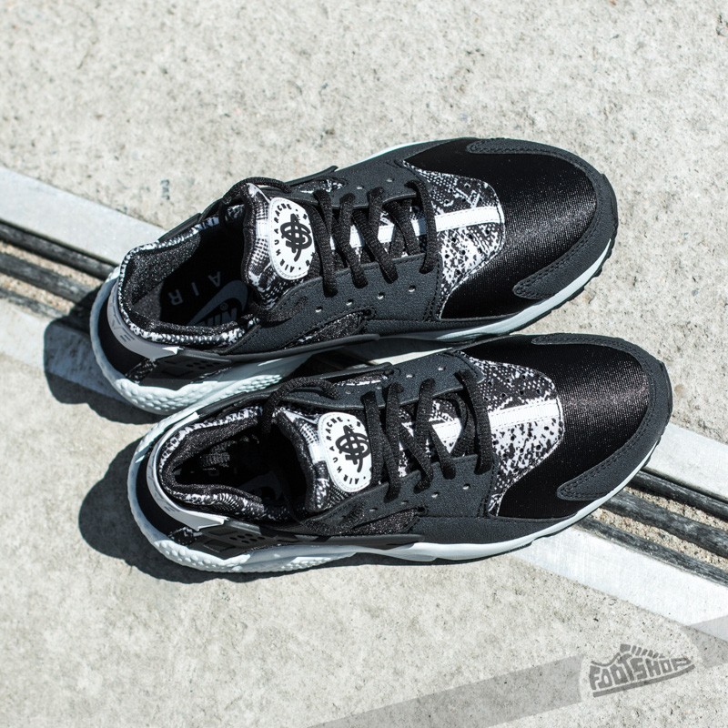 nike huarache black glitter