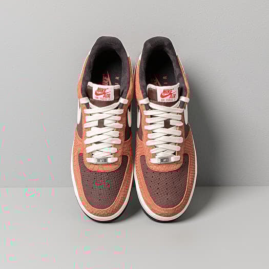 Men s shoes Nike Air Force 1 Premium Red Bark Sail Earth