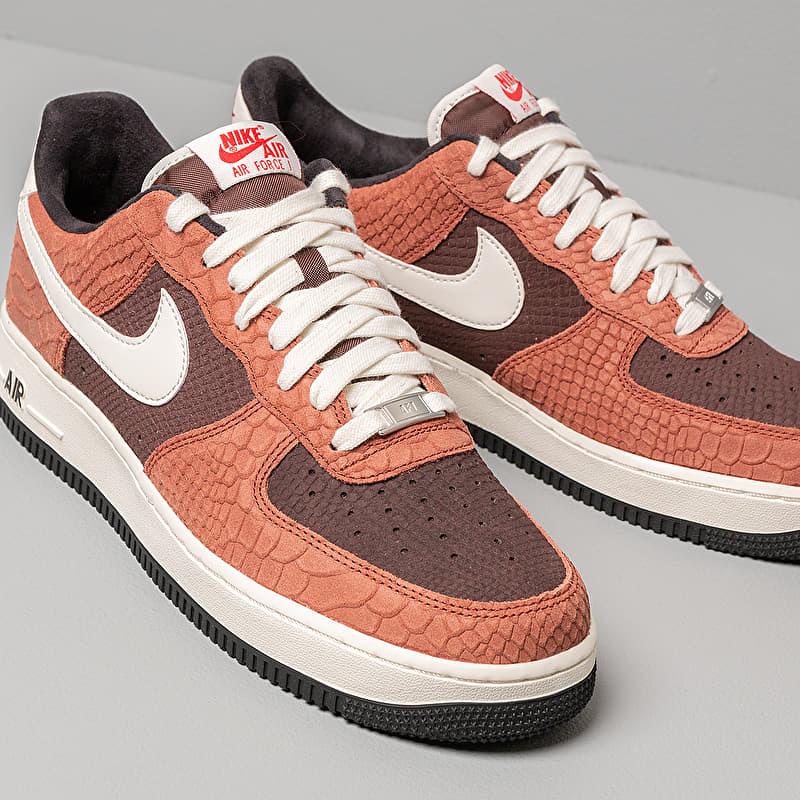Nike Air Force 1 Premium Red Bark/ Sail-Earth-University Red