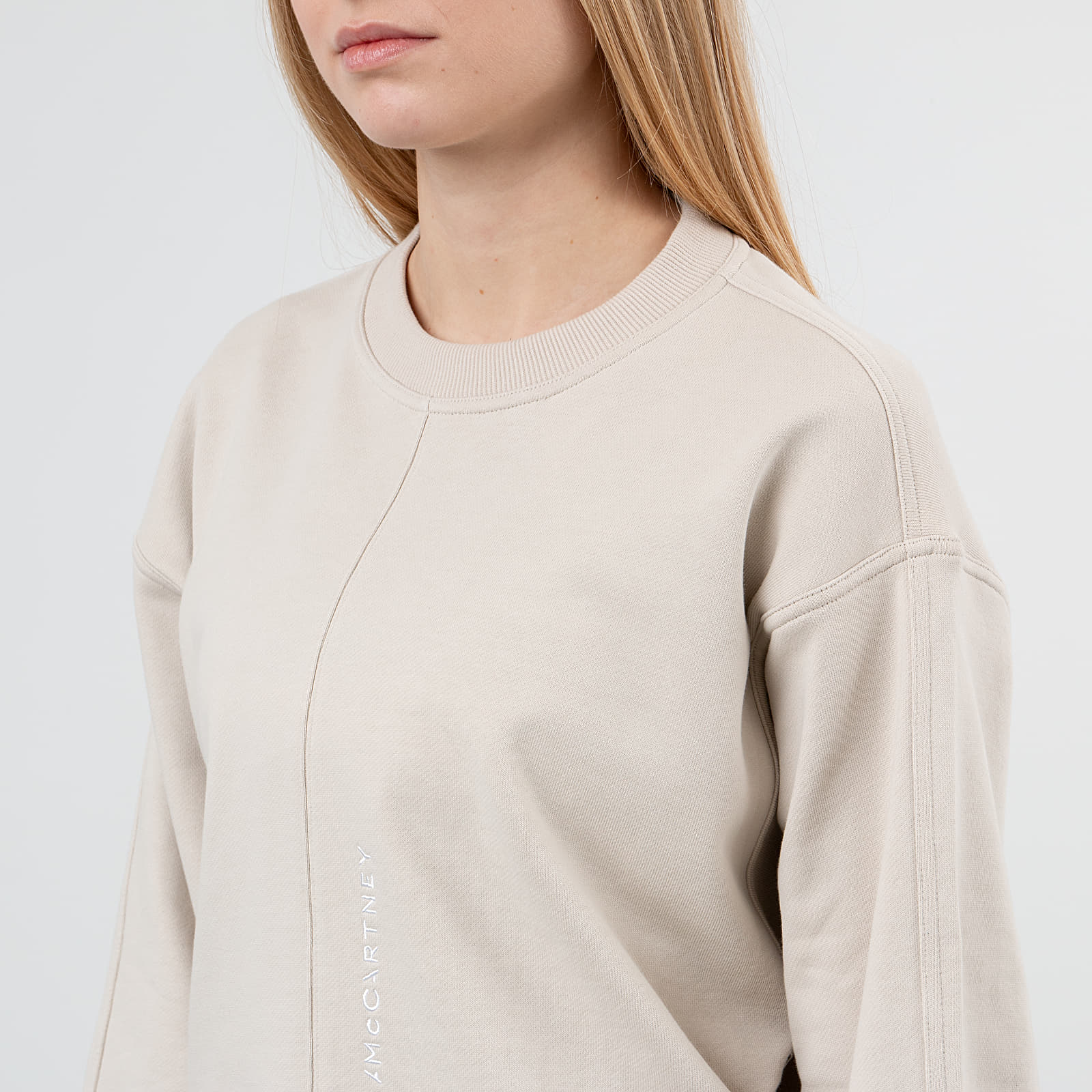 Sweatjacken und Sweatshirts adidas Essential Sweatshirt Clear Brown