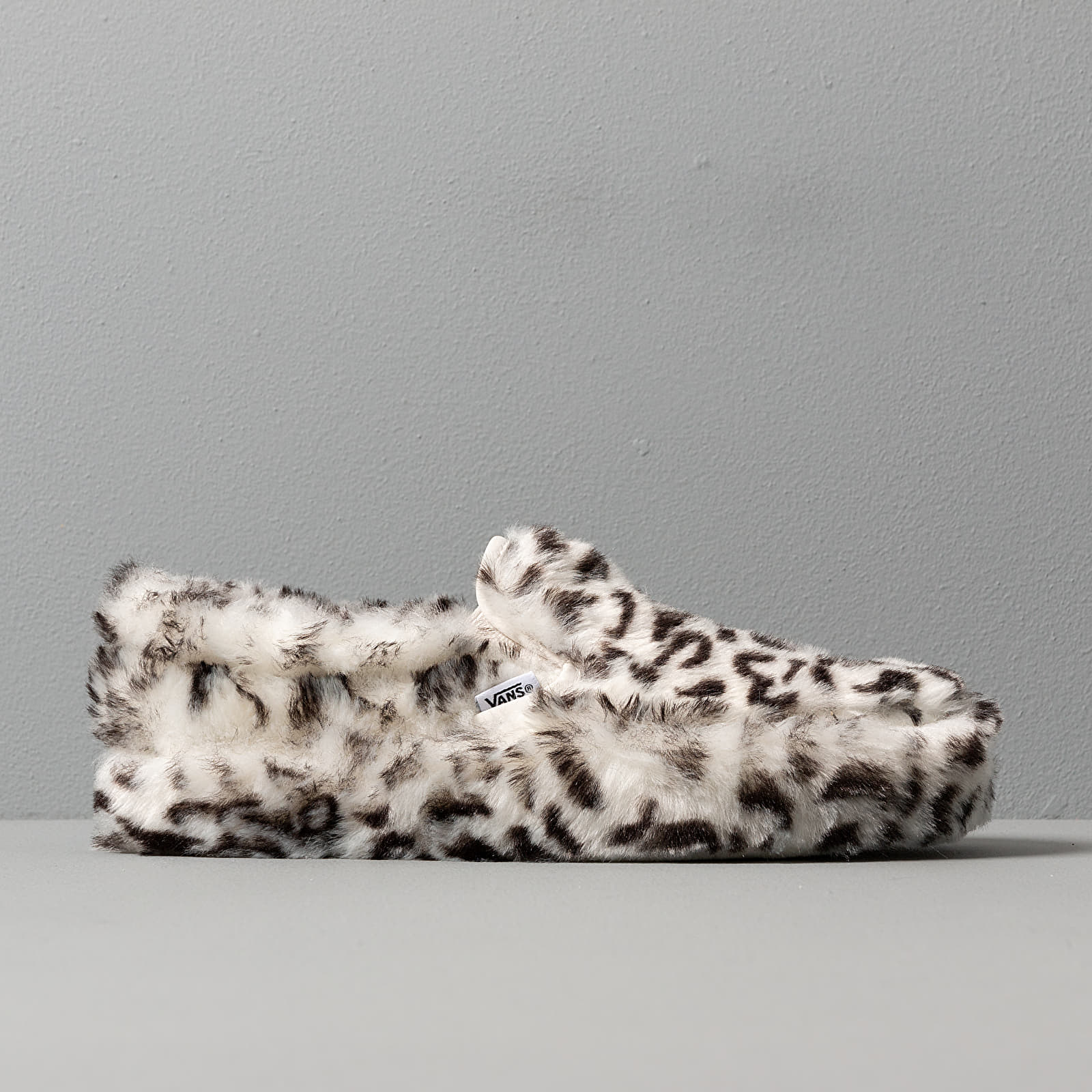 Herresko Vans x Sandy Liang Classic Slip-On Paws/ True White