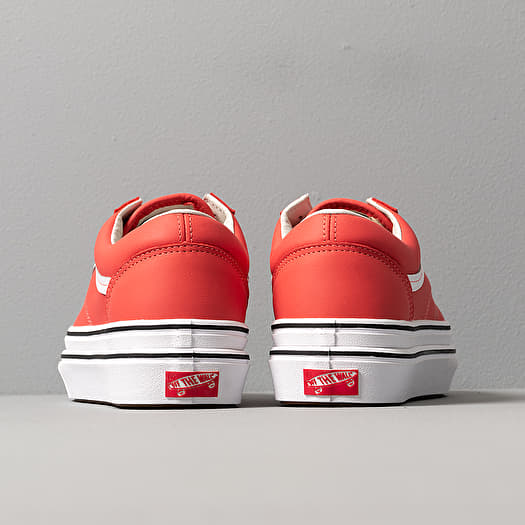 Autumn cherry vans 2025