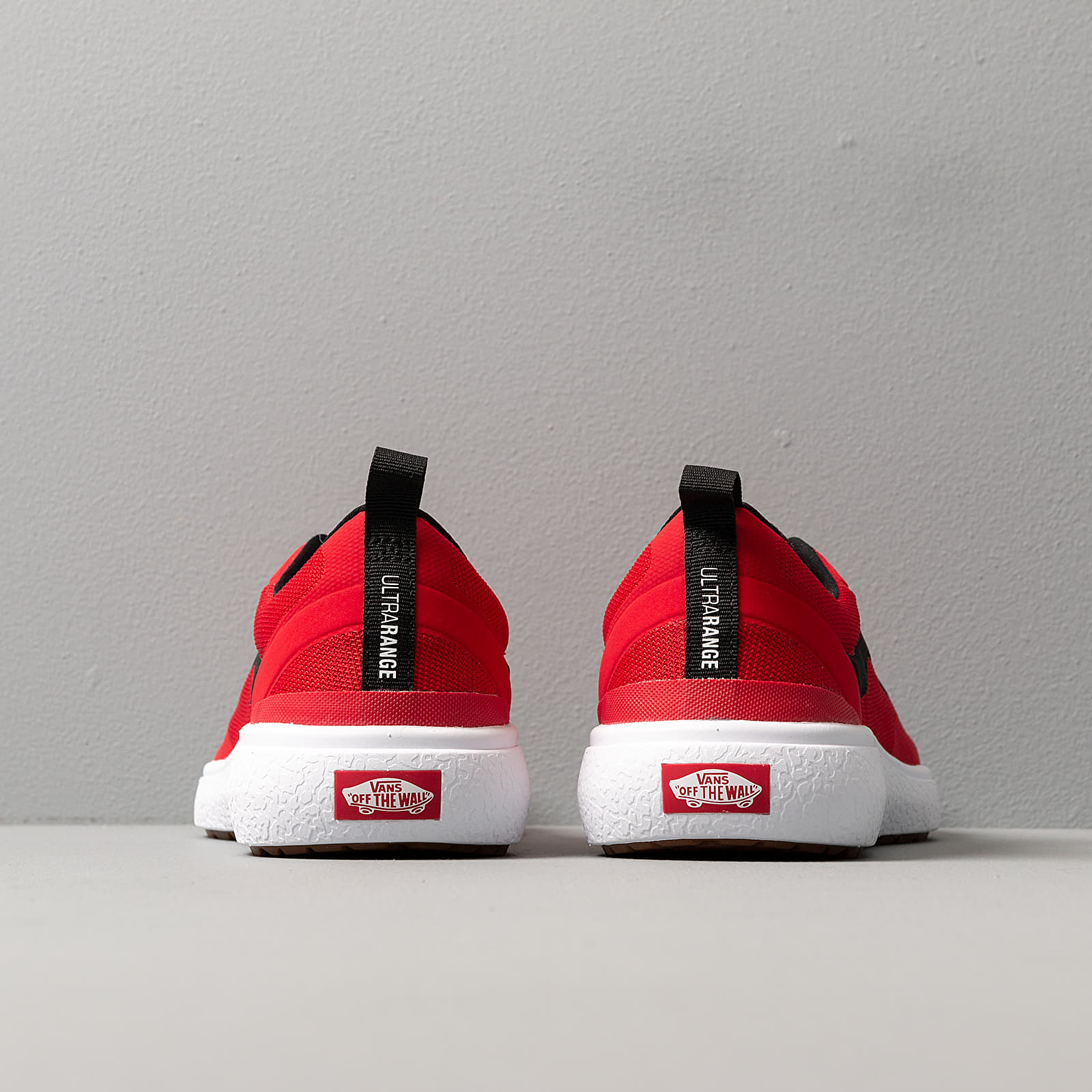 Men's shoes Vans Ultrarange EXO Red