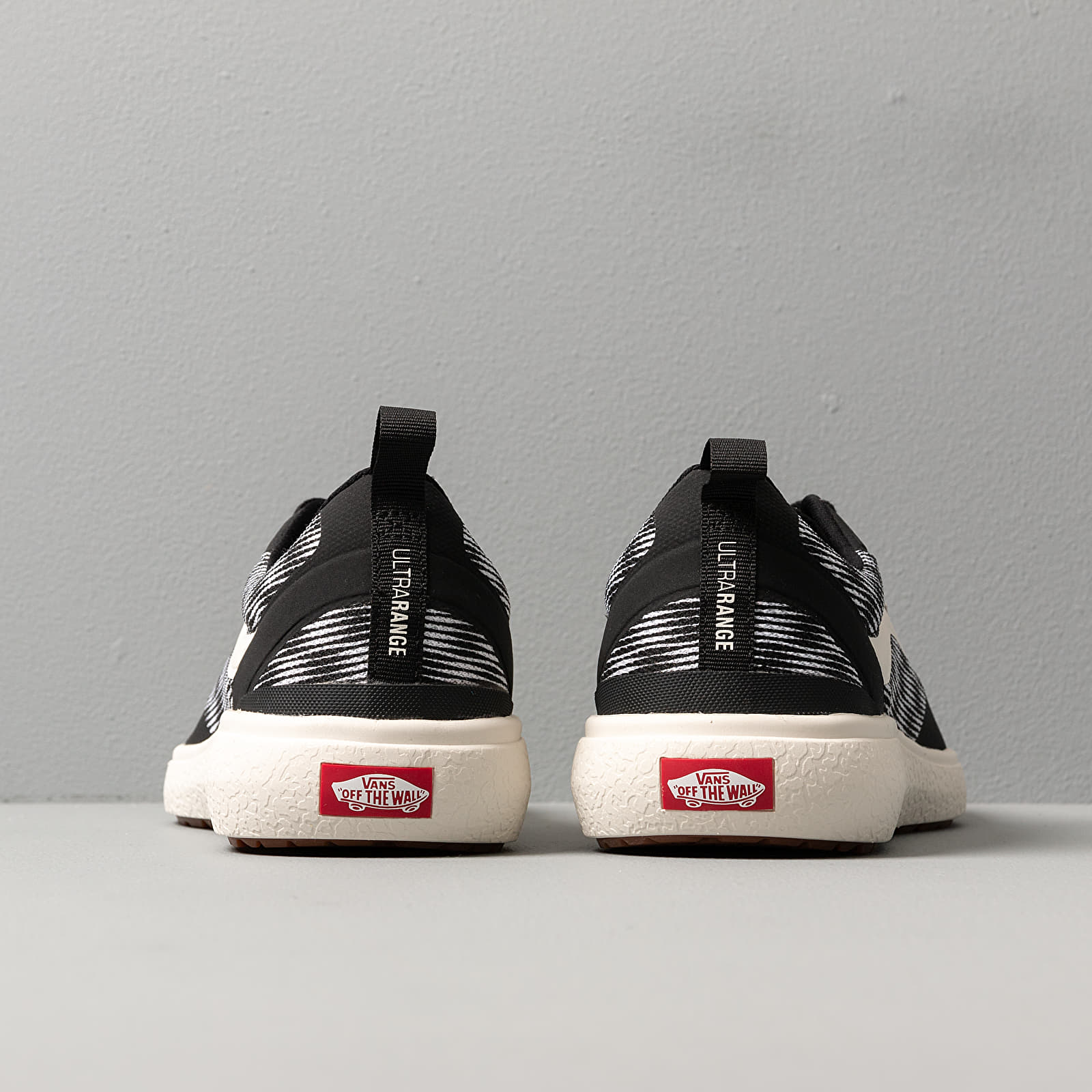 Men s shoes Vans Ultrarange EXO Blur Checker Black White Footshop