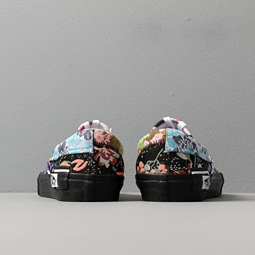 Men s shoes Vans Slip On Cap Florals Flowers Footshop