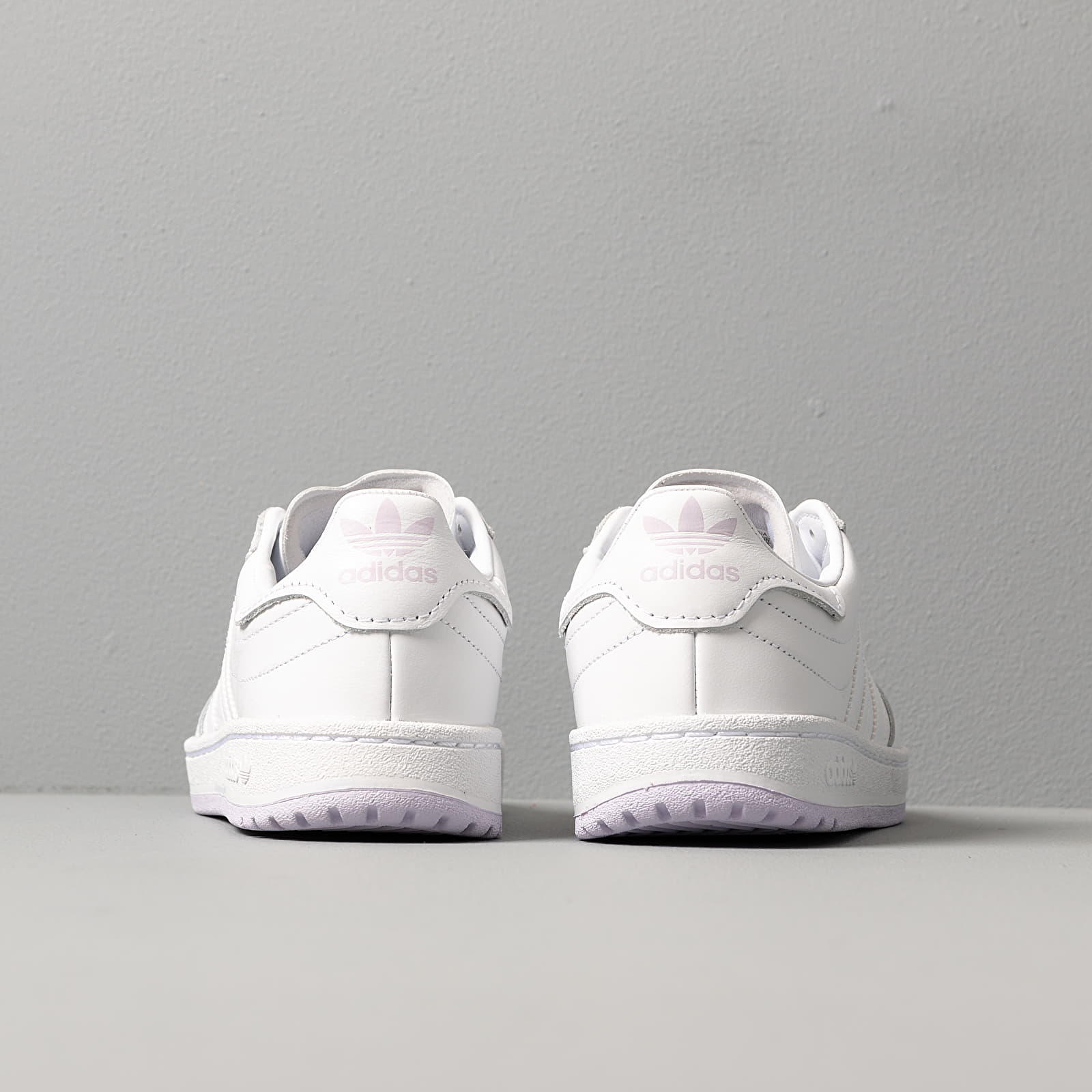 Moteriška avalynė adidas Team Court W Ftw White/ Ftw White/ Purple Tint