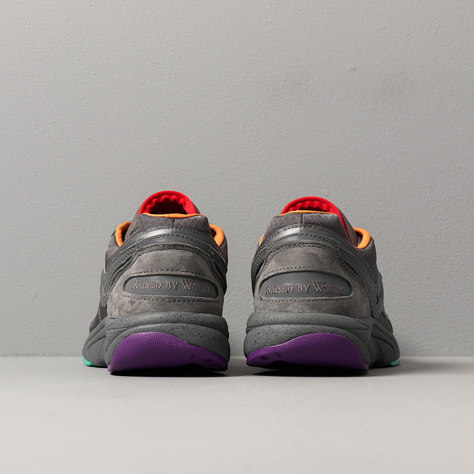 Zapatillas Hombre Saucony x Raised By Wolves Aya Grey/ Multi