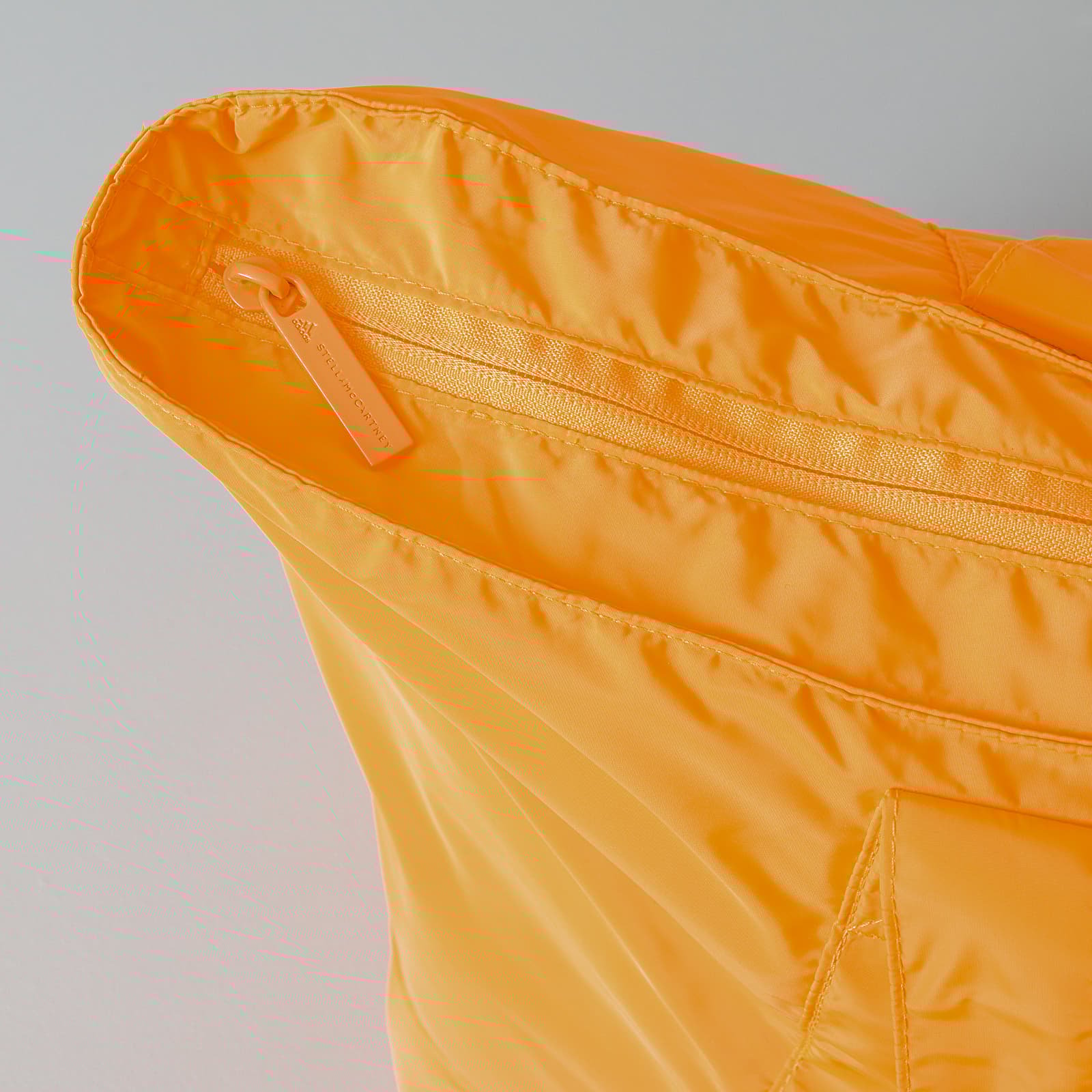 Crossbody tassen adidas x Stella McCartney Large Tote Bag Solar Orange