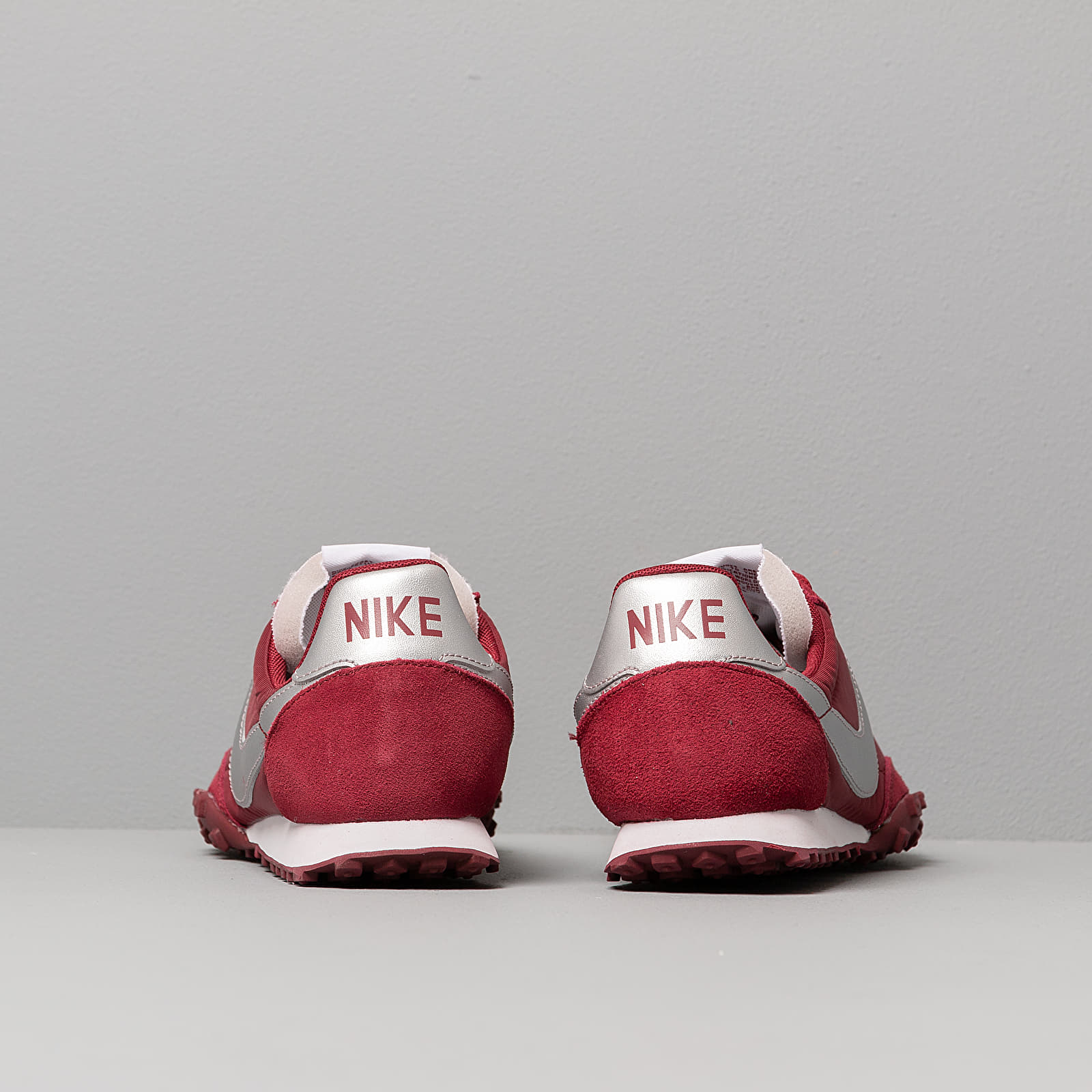 Men s shoes Nike Waffle Racer Team Red Metallic Silver White Footshop