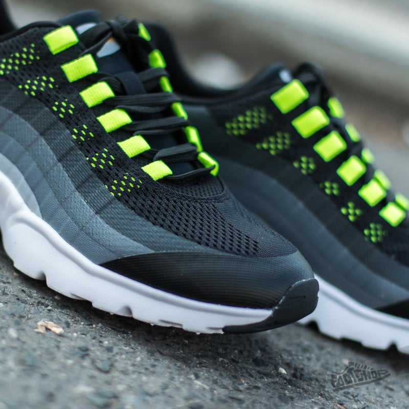 Naisten kengät Nike Wmns Air Max 95 Ultra Black/Volt-Anthracite-Dark Grey