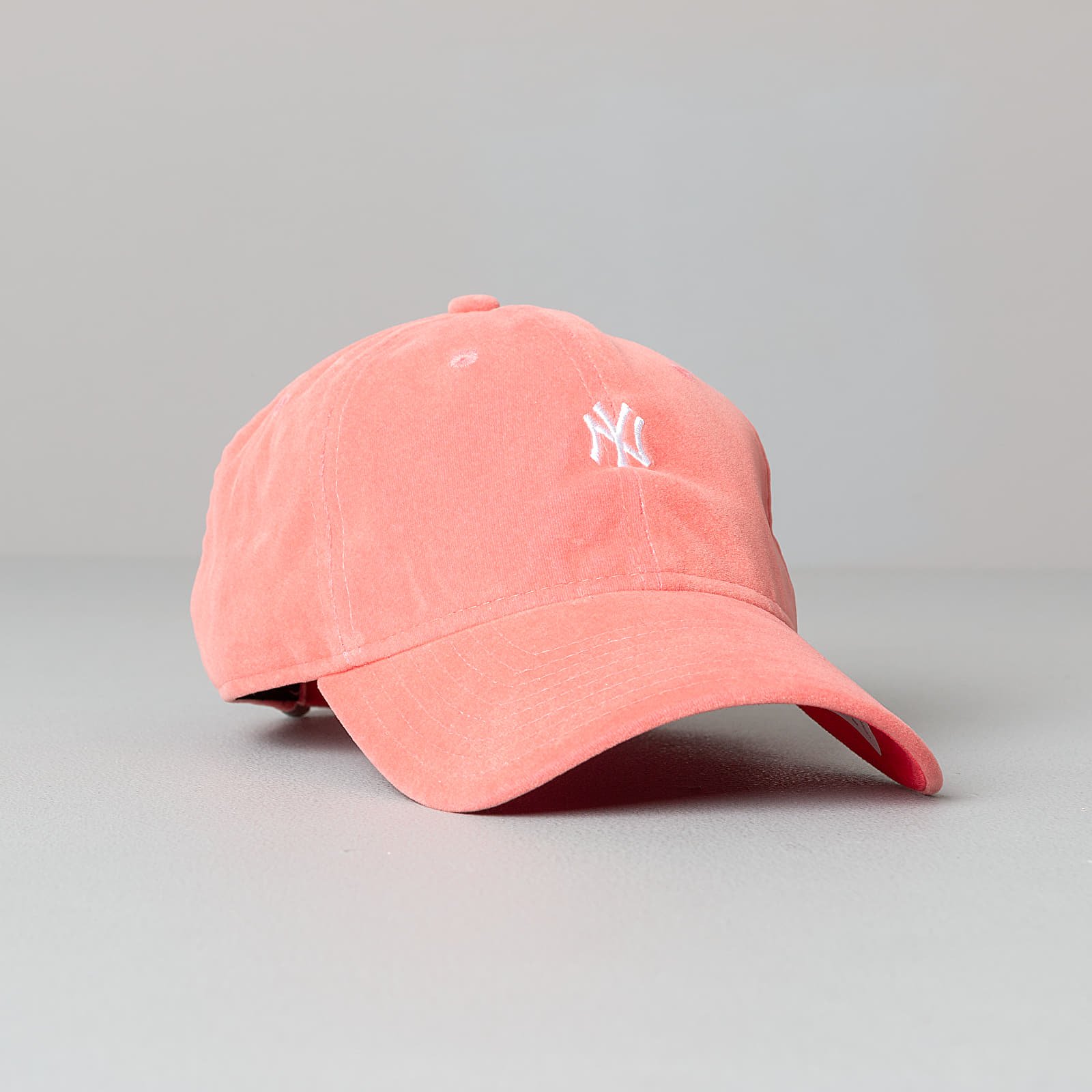 Caps New Era 9Twenty MLB Japan Velvet New York Yankees Cap Peach