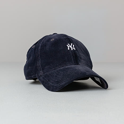 New era best sale velvet cap