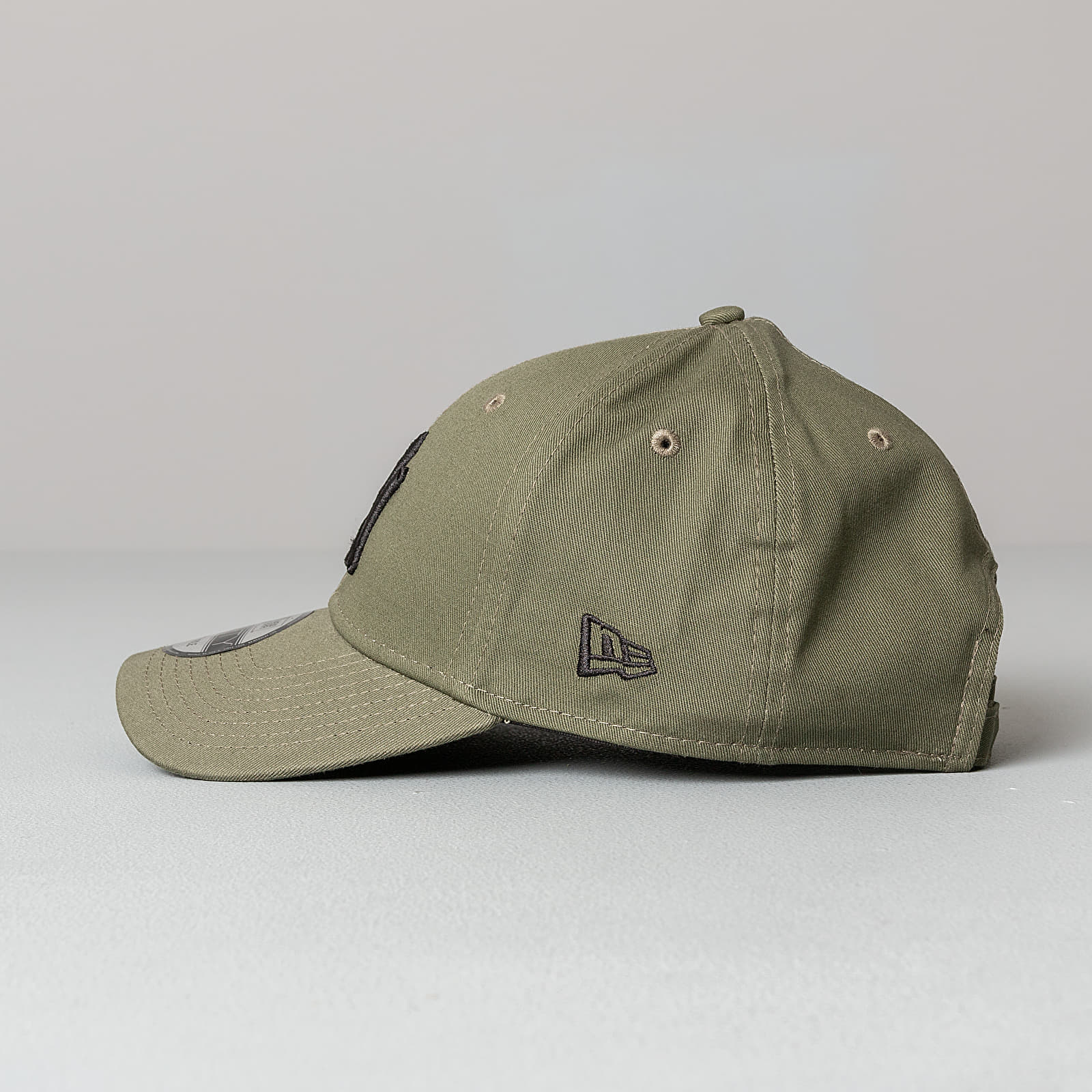 Șepci New Era 9Forty MLB Essential New York Yankees Cap Olive Green