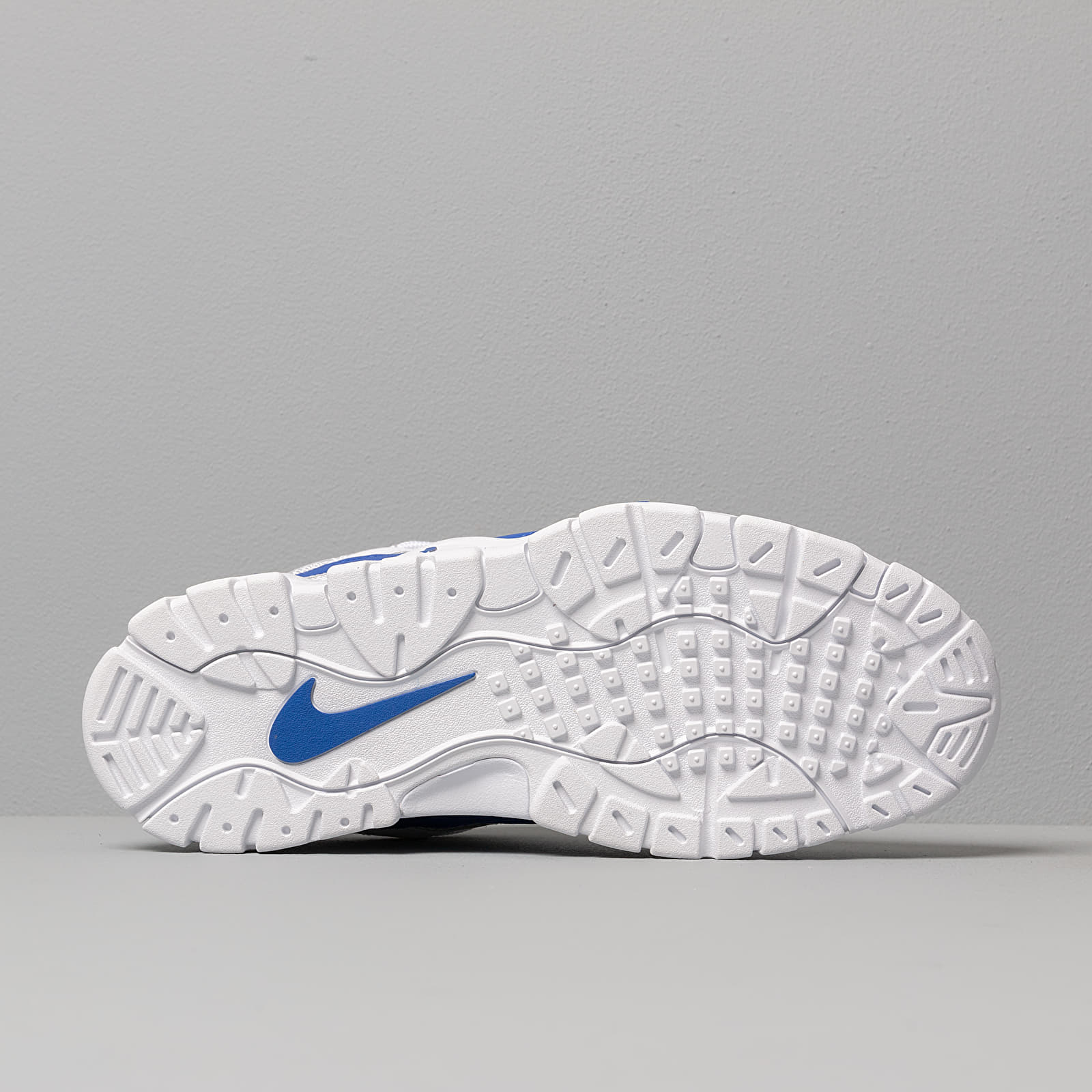 Men s shoes Nike Air Barrage Low White Hyper Blue Footshop