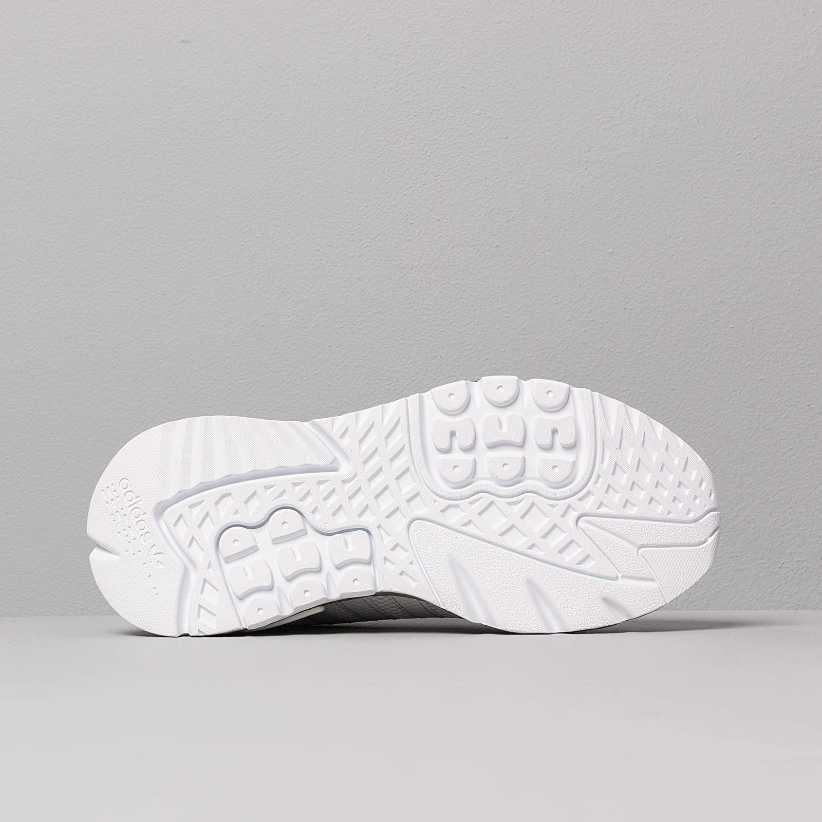 Ženski čevlji adidas Nite Jogger W Ftw White/ Periwinkle/ Gold Metalic