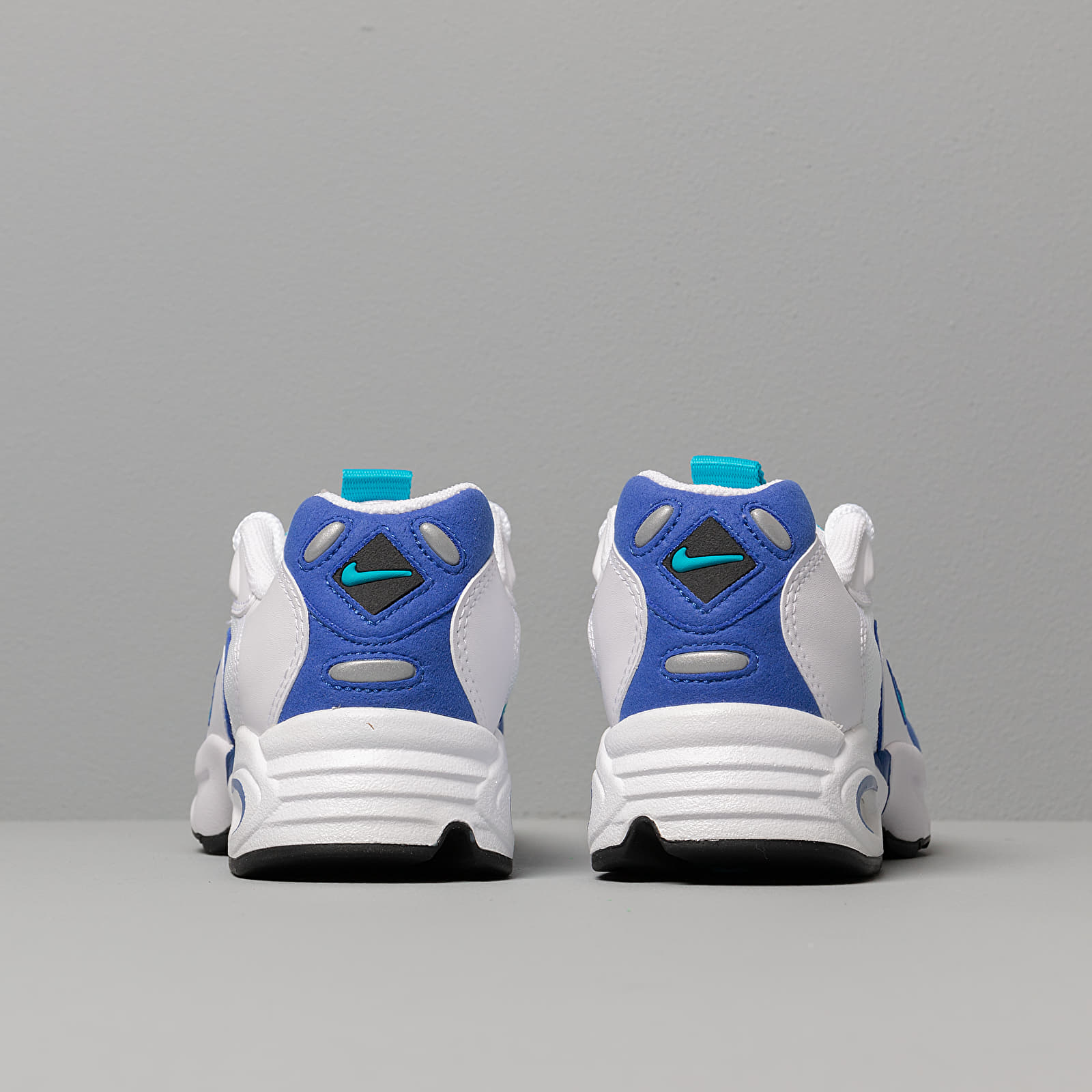 Air max converge triax sales
