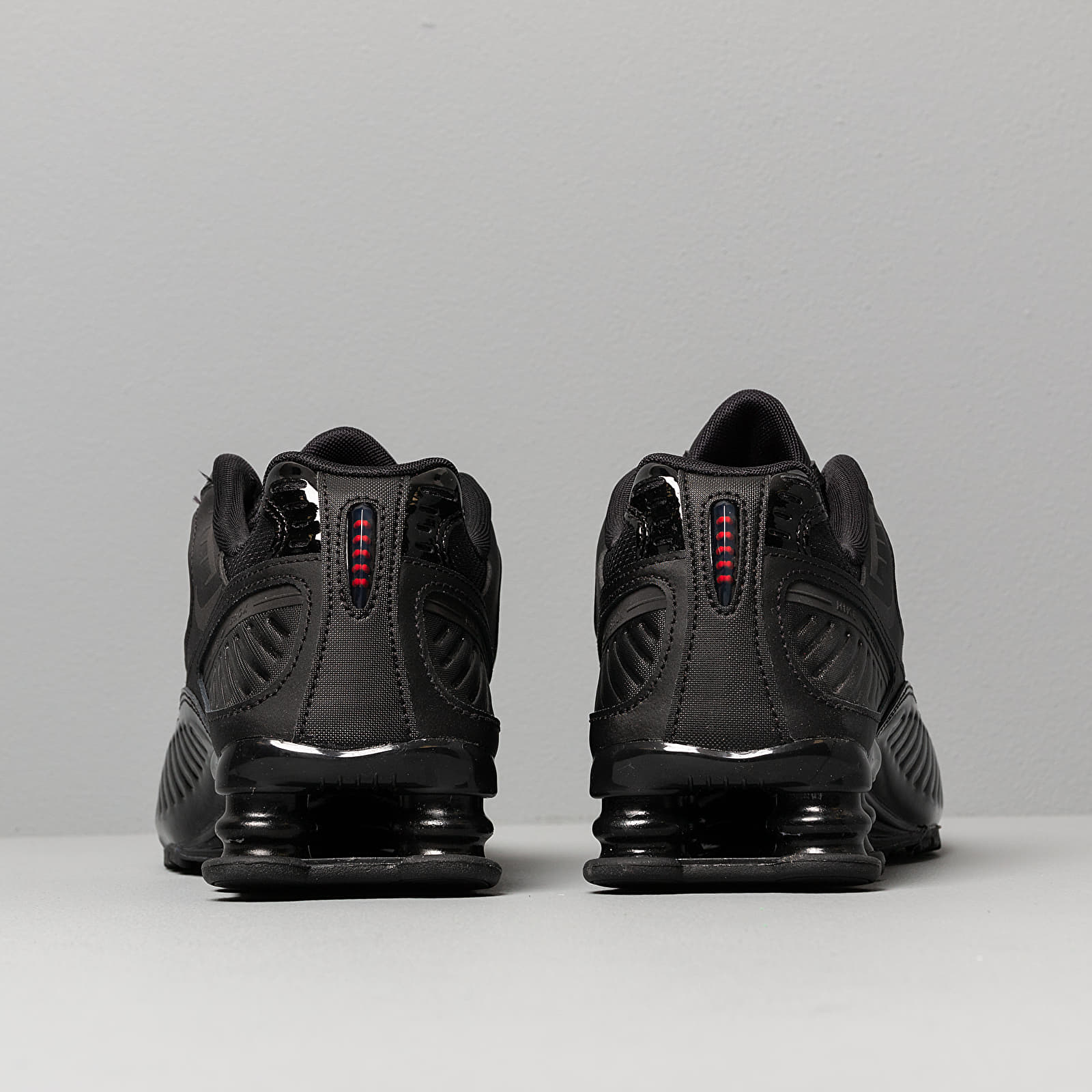 Women's shoes Nike W Shox Enigma 9000 Black/ Black-Gym Red