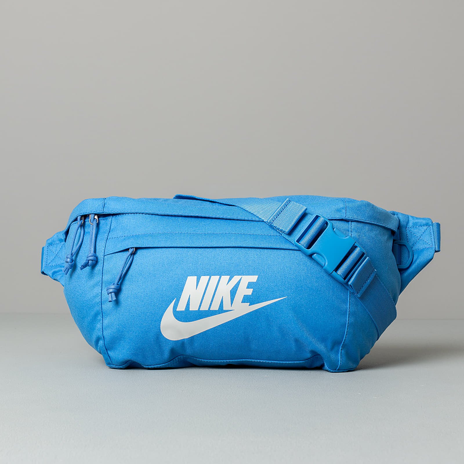 Nike Tech Hip Pack