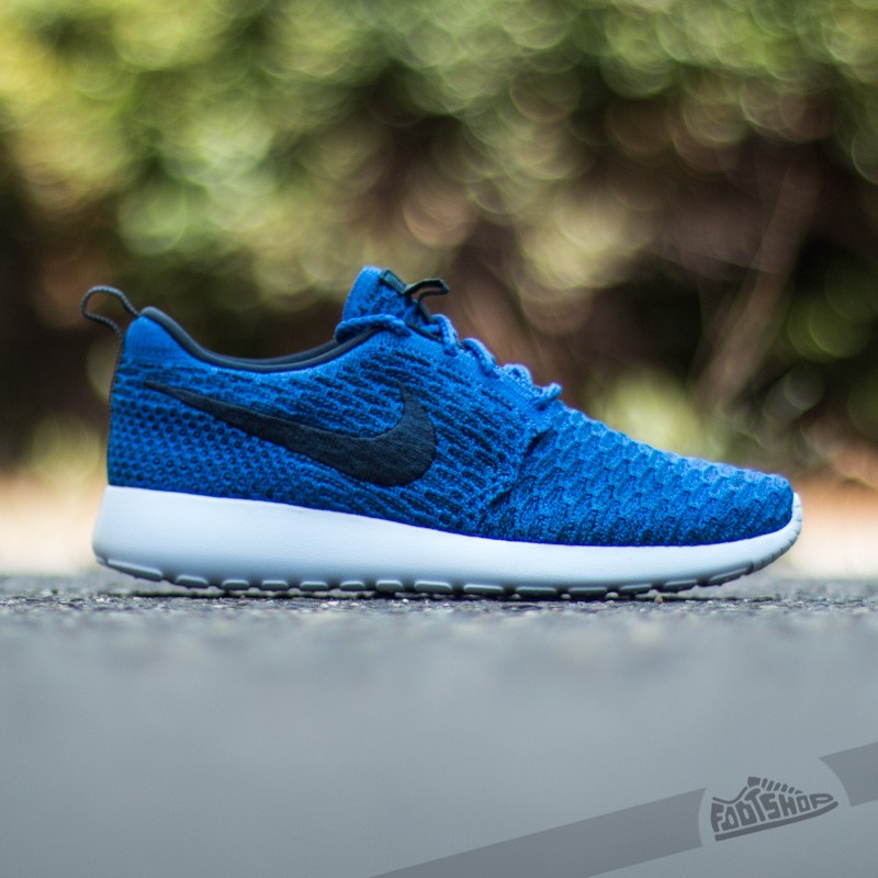 Buty damskie Nike Wmns Roshe One Flyknit Game Royal/Dark Obsidian-Black