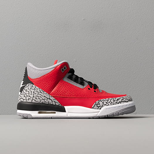 Jordan retro 3 rouge sales