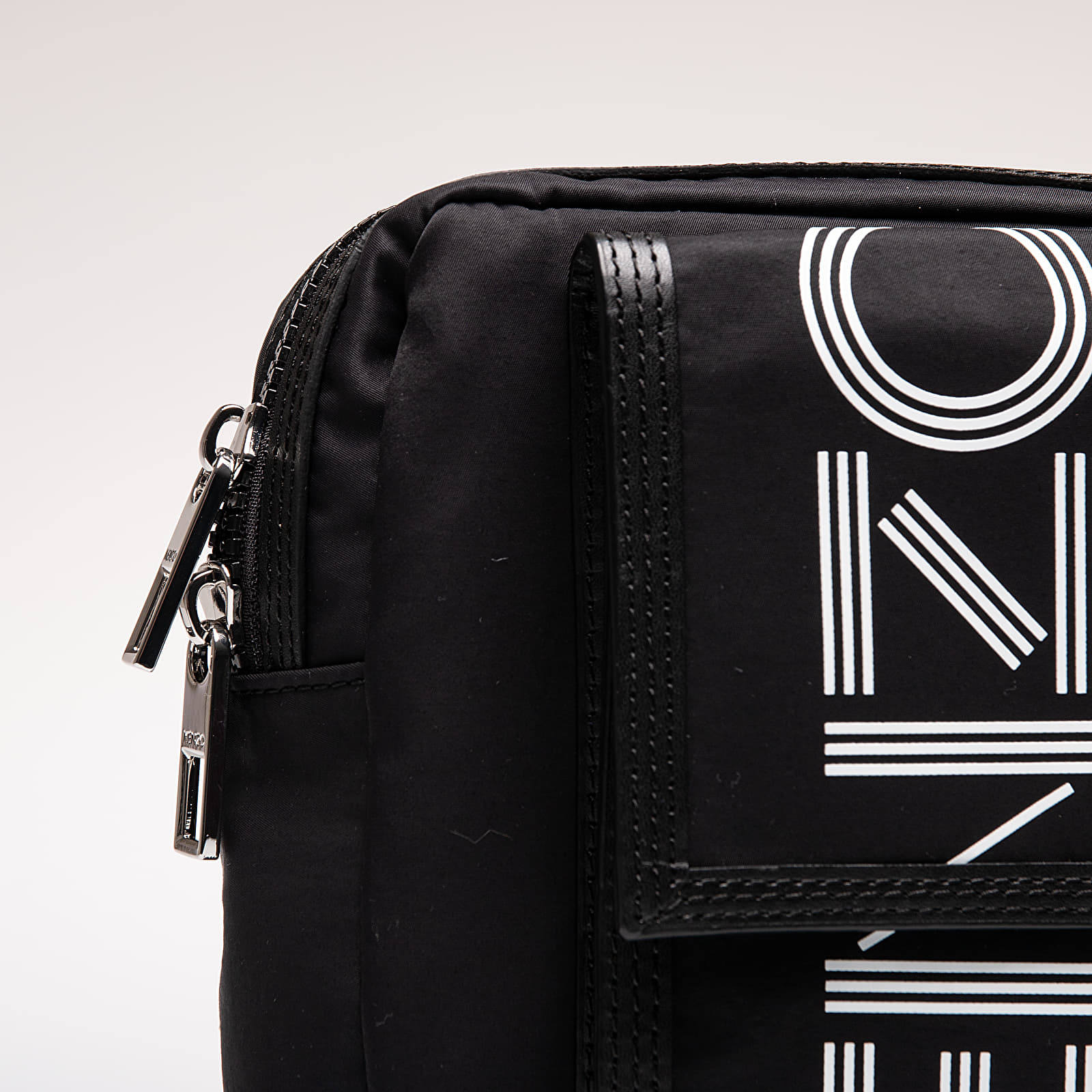 Övtáskák KENZO Paris Logo Chest Rig Black