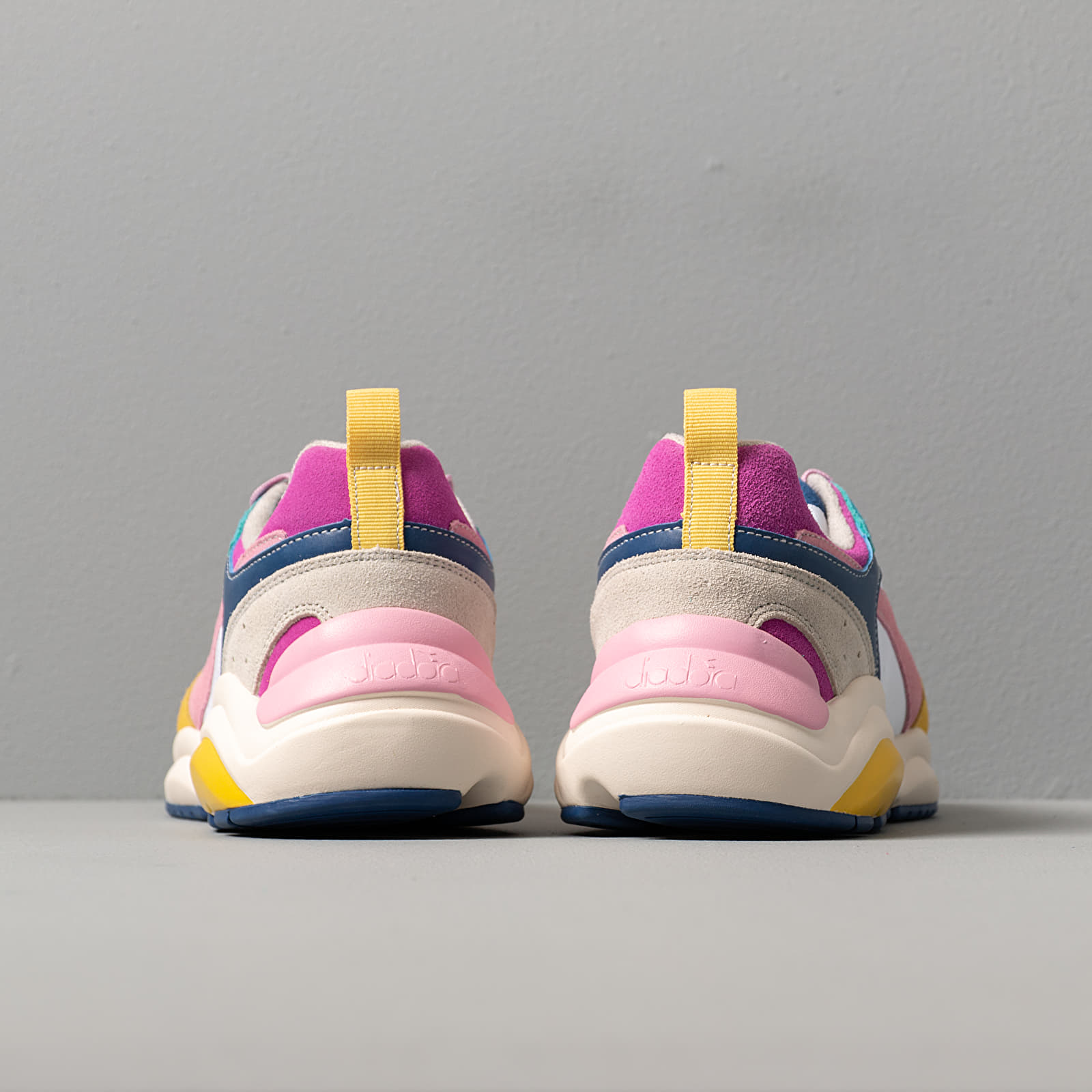 Men's shoes Diadora x LC23 x Pink Panther Whizz Run Summer Fuchsia