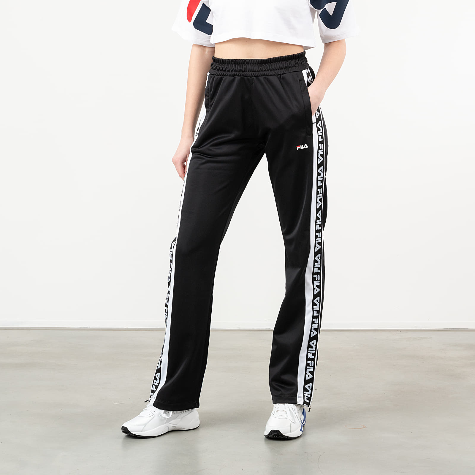 Pants and jeans FILA Tao Overlenght Track Pants Black/ Bright White
